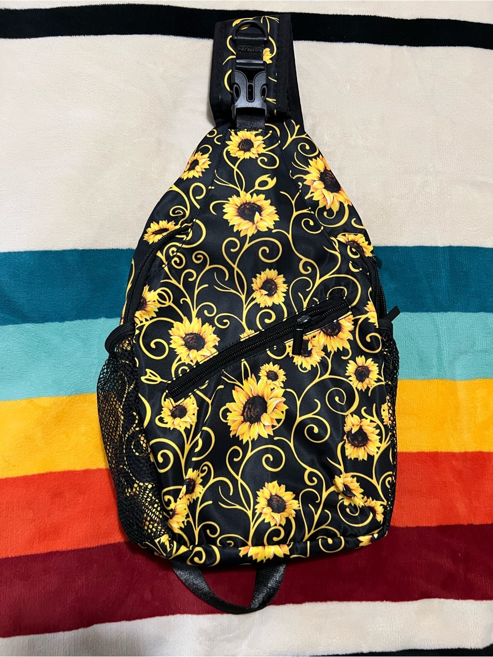 Sunflower Sling Bag 🌻NWOT 🌻